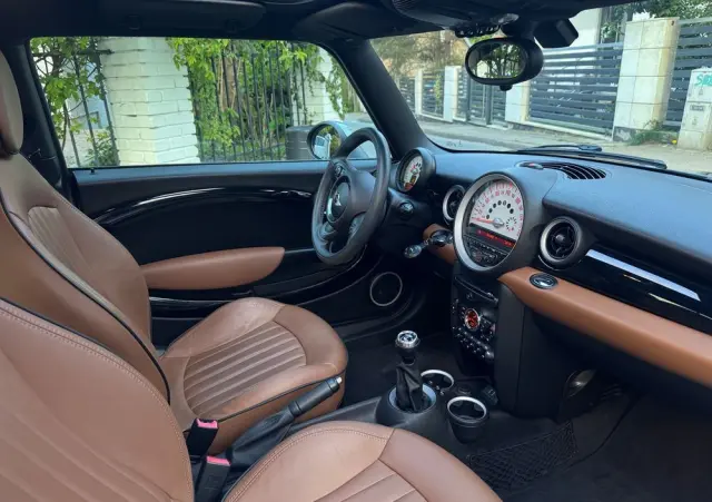 MINI Cooper 50 Mayfair