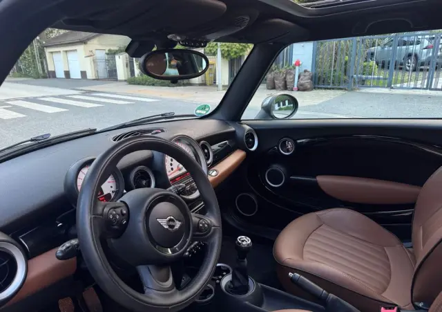 MINI Cooper 50 Mayfair