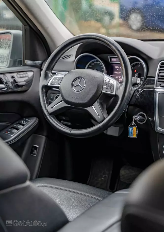 MERCEDES-BENZ ML 350 BlueTEC 4MATIC 7G-TRONIC