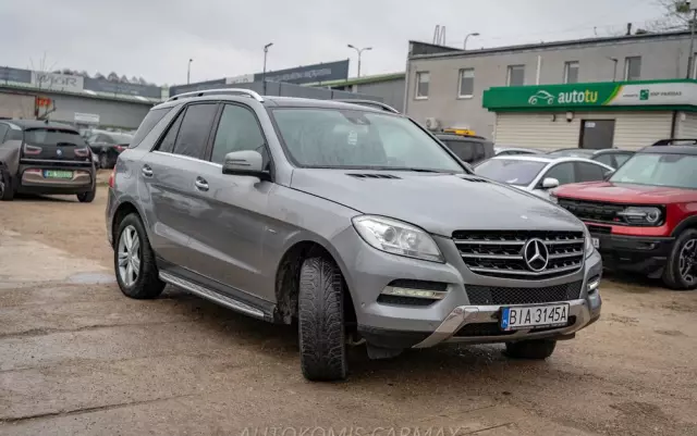 MERCEDES-BENZ ML 350 BlueTEC 4MATIC 7G-TRONIC