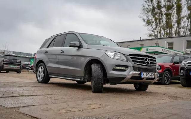 MERCEDES-BENZ ML 350 BlueTEC 4MATIC 7G-TRONIC