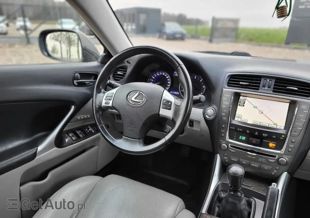 LEXUS IS 200d Luxury Line
