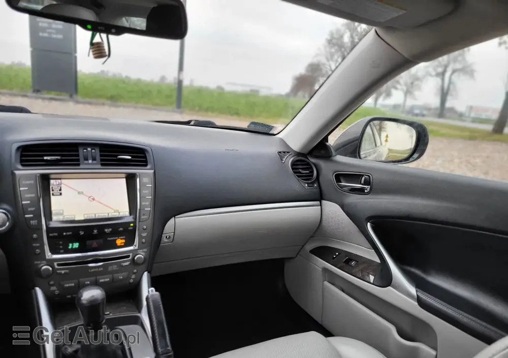 LEXUS IS 200d Luxury Line