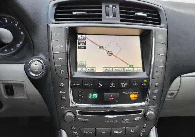 LEXUS IS 200d Luxury Line