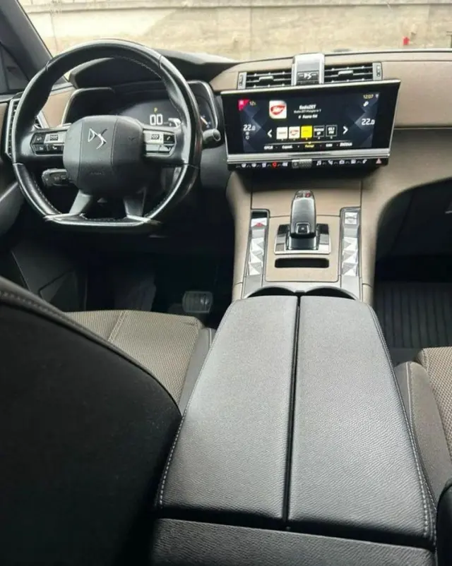 DS AUTOMOBILES DS 7 Crossback 1.5 BlueHDi Bastille