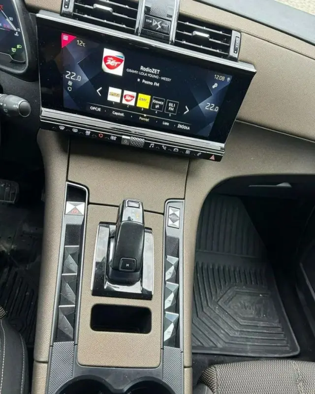 DS AUTOMOBILES DS 7 Crossback 1.5 BlueHDi Bastille