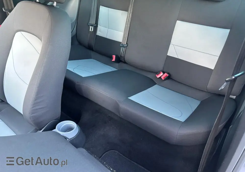 SEAT Ibiza 1.2 12V Reference Salsa