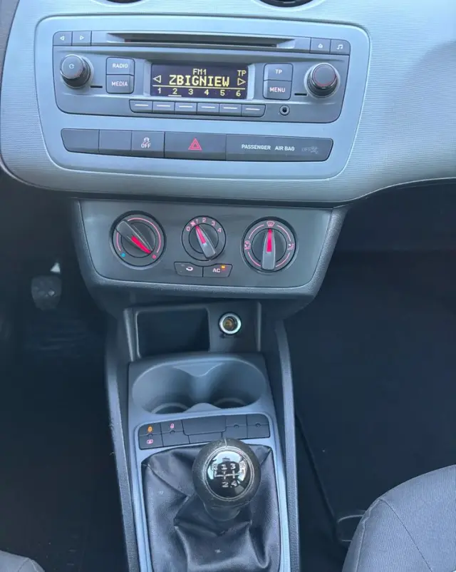 SEAT Ibiza 1.2 12V Reference Salsa