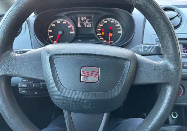 SEAT Ibiza 1.2 12V Reference Salsa