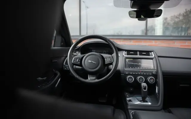 JAGUAR E-Pace D150 AWD HSE
