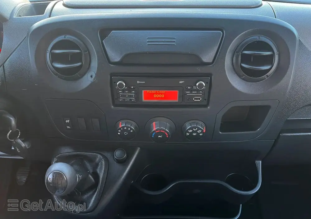 RENAULT Master 