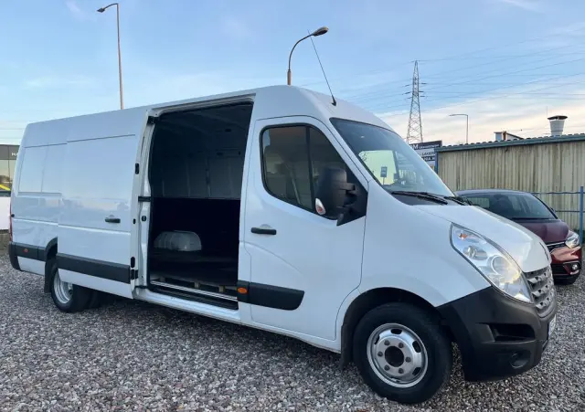 RENAULT Master 