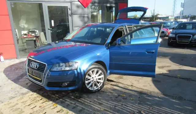 AUDI A3 