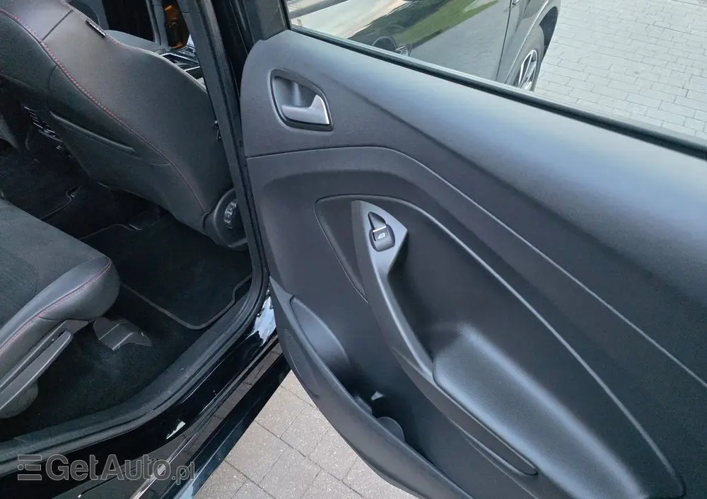 FORD Kuga 1.5 EcoBoost 4x4 ST-Line