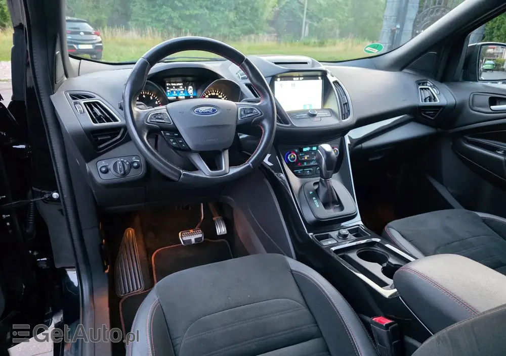 FORD Kuga 1.5 EcoBoost 4x4 ST-Line
