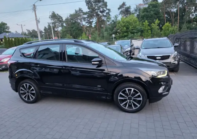 FORD Kuga 1.5 EcoBoost 4x4 ST-Line