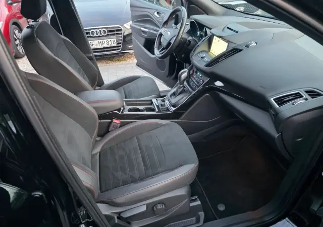 FORD Kuga 1.5 EcoBoost 4x4 ST-Line