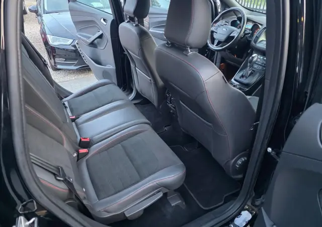 FORD Kuga 1.5 EcoBoost 4x4 ST-Line