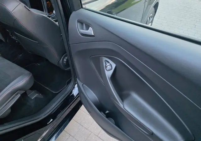 FORD Kuga 1.5 EcoBoost 4x4 ST-Line