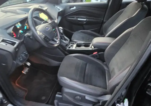 FORD Kuga 1.5 EcoBoost 4x4 ST-Line