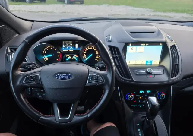 FORD Kuga 1.5 EcoBoost 4x4 ST-Line