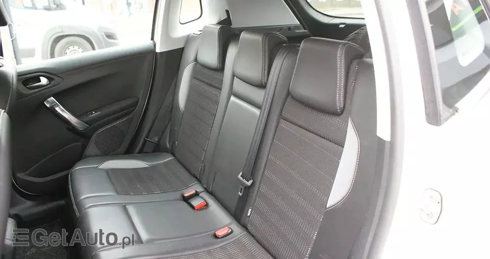 PEUGEOT 2008 1.6 VTi Allure