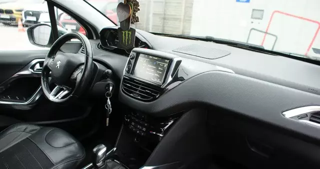 PEUGEOT 2008 1.6 VTi Allure