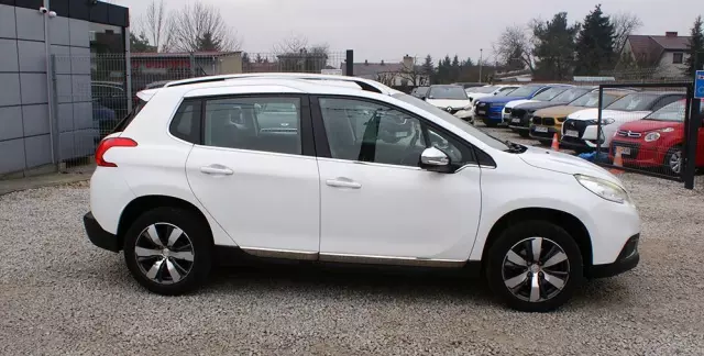 PEUGEOT 2008 1.6 VTi Allure
