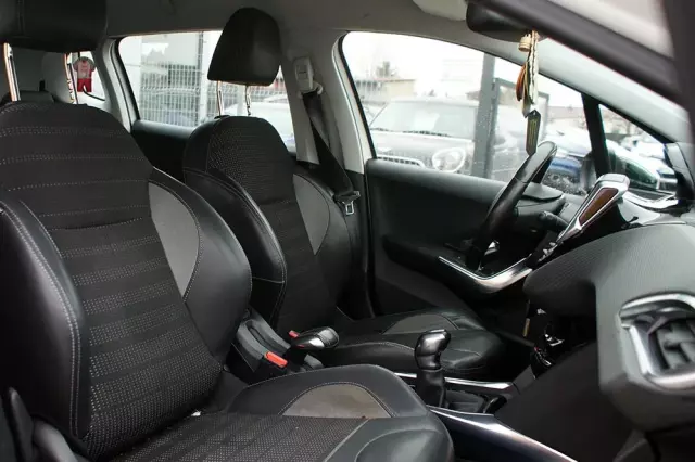 PEUGEOT 2008 1.6 VTi Allure