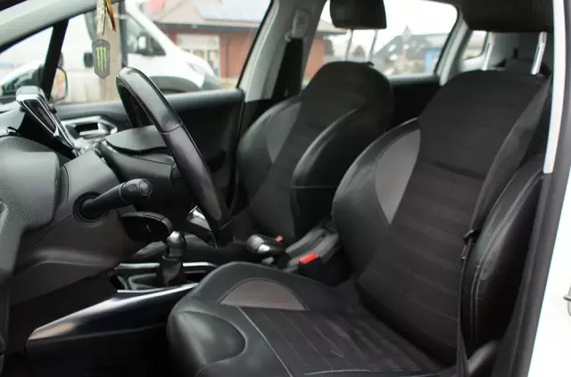 PEUGEOT 2008 1.6 VTi Allure