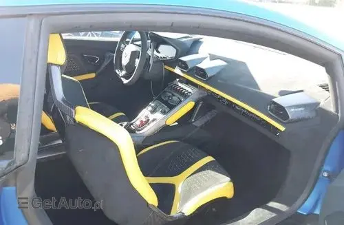 LAMBORGHINI Huracan 