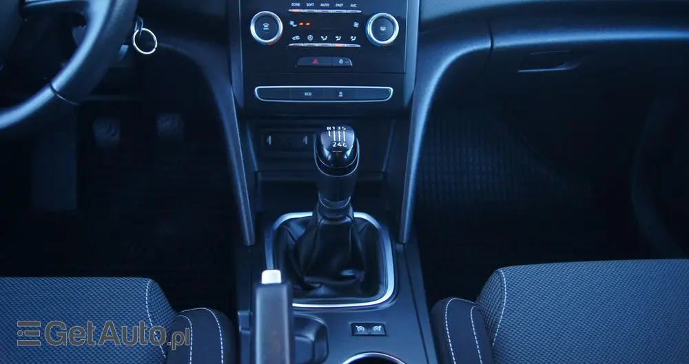 RENAULT Megane 1.2 Energy TCe Limited