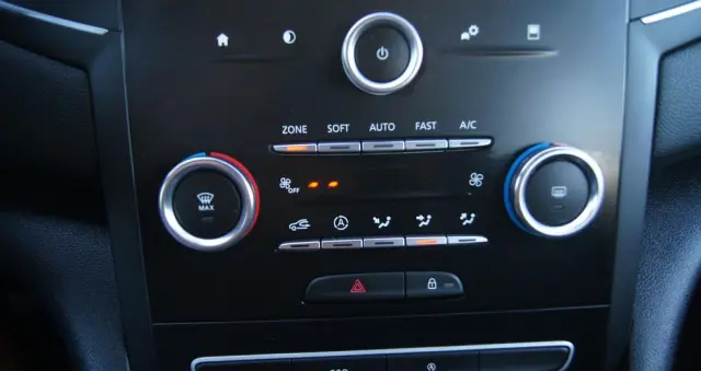 RENAULT Megane 1.2 Energy TCe Limited