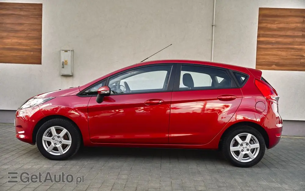 FORD Fiesta 1.25 Champions Edition