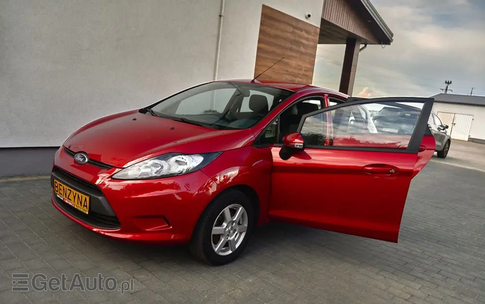 FORD Fiesta 1.25 Champions Edition