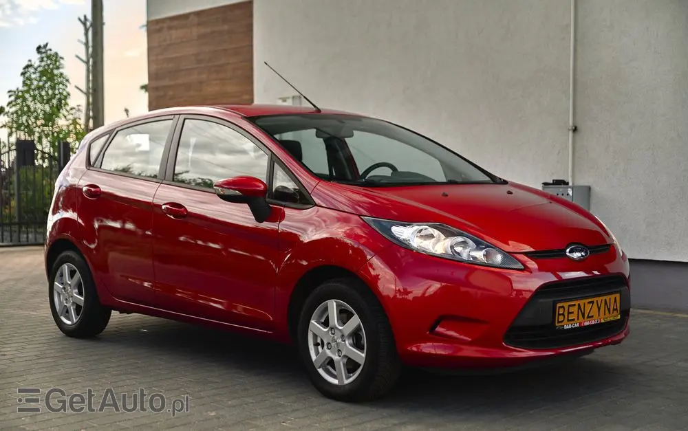 FORD Fiesta 1.25 Champions Edition