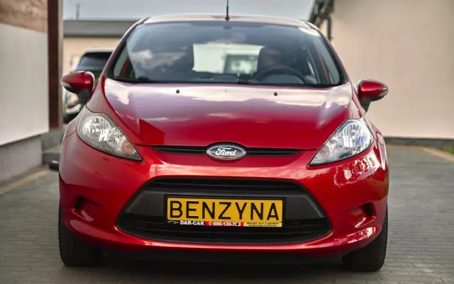 FORD Fiesta 1.25 Champions Edition