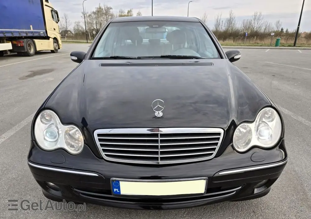 MERCEDES-BENZ Klasa C 230 7G-TRONIC Avantgarde Sport Edition +
