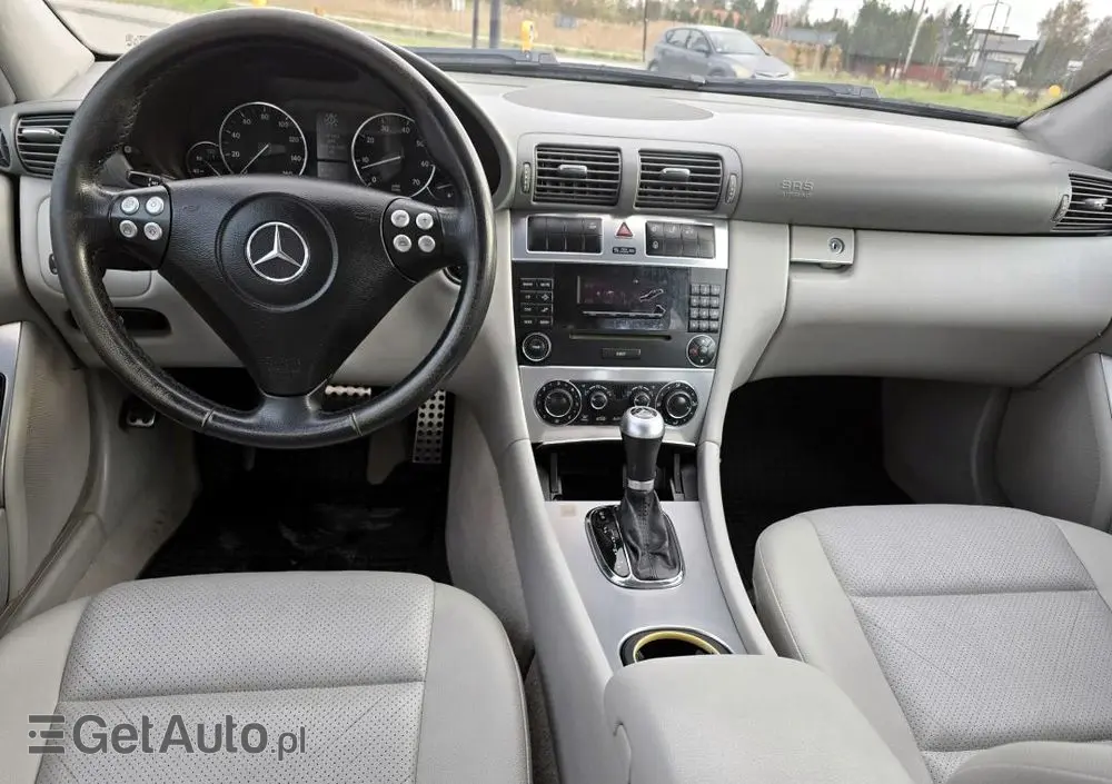 MERCEDES-BENZ Klasa C 230 7G-TRONIC Avantgarde Sport Edition +
