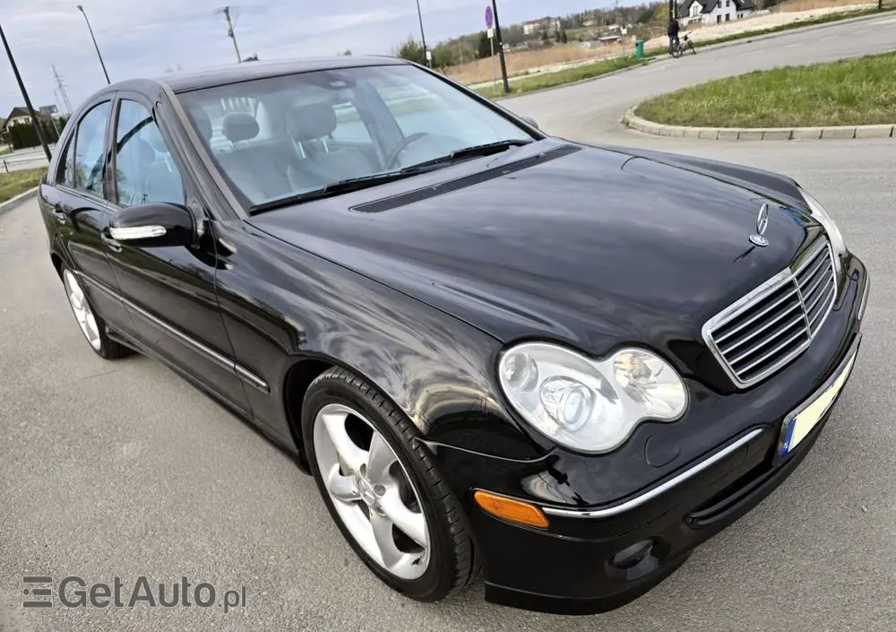 MERCEDES-BENZ Klasa C 230 7G-TRONIC Avantgarde Sport Edition +