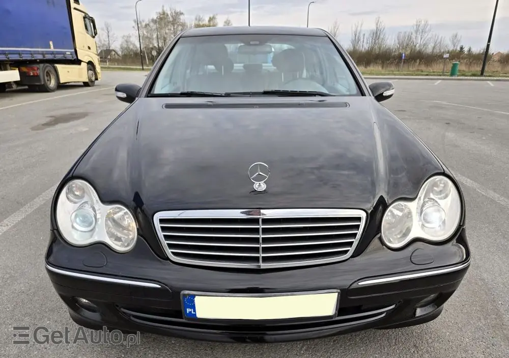 MERCEDES-BENZ Klasa C 230 7G-TRONIC Avantgarde Sport Edition +