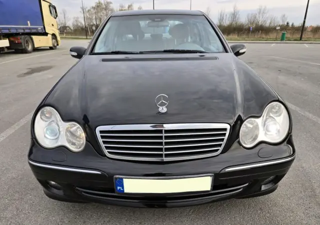 MERCEDES-BENZ Klasa C 230 7G-TRONIC Avantgarde Sport Edition +