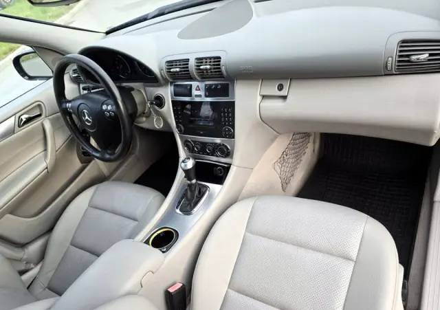 MERCEDES-BENZ Klasa C 230 7G-TRONIC Avantgarde Sport Edition +