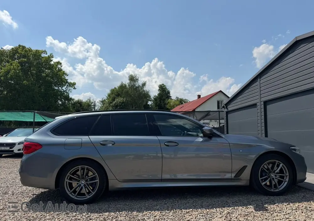 BMW Seria 5 530i xDrive M Sport Edition