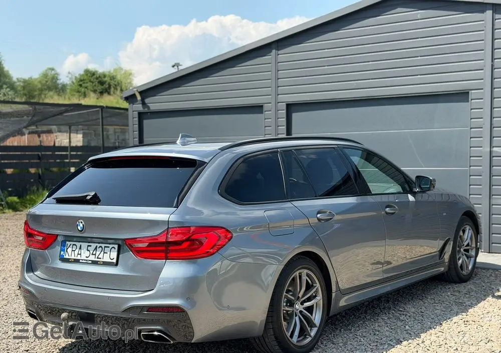 BMW Seria 5 530i xDrive M Sport Edition