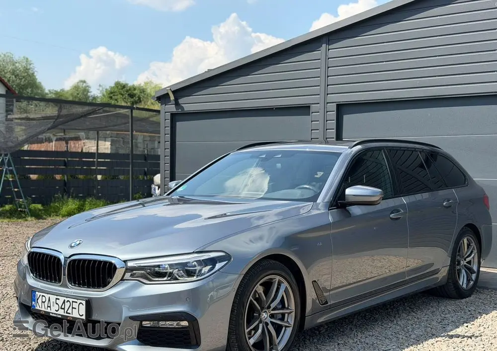 BMW Seria 5 530i xDrive M Sport Edition