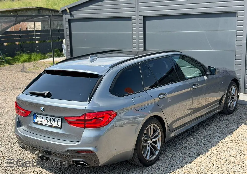 BMW Seria 5 530i xDrive M Sport Edition