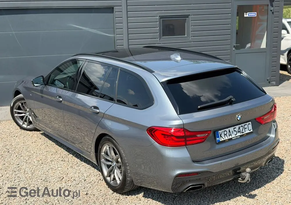 BMW Seria 5 530i xDrive M Sport Edition