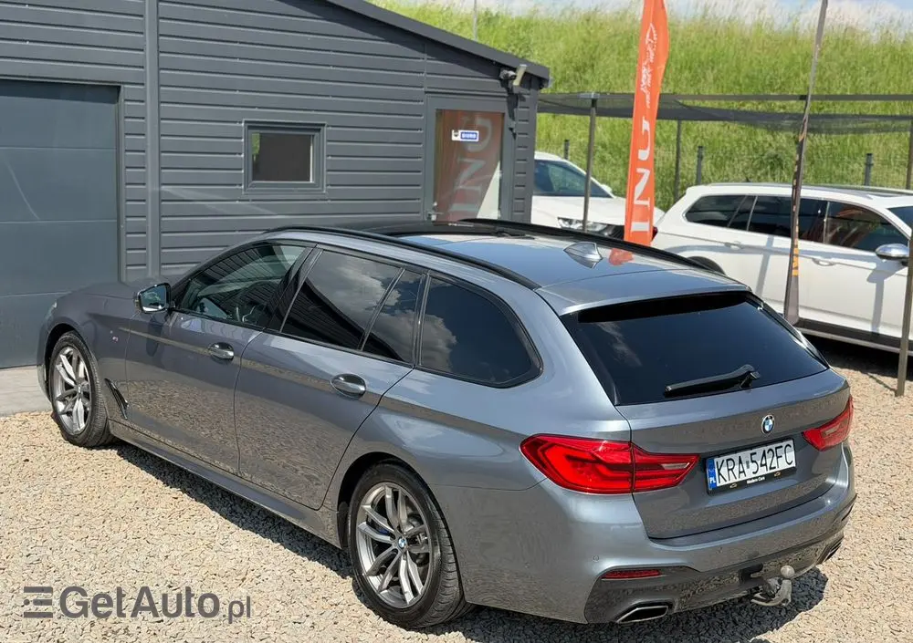 BMW Seria 5 530i xDrive M Sport Edition