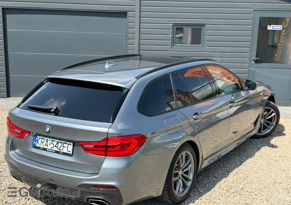 BMW Seria 5 530i xDrive M Sport Edition